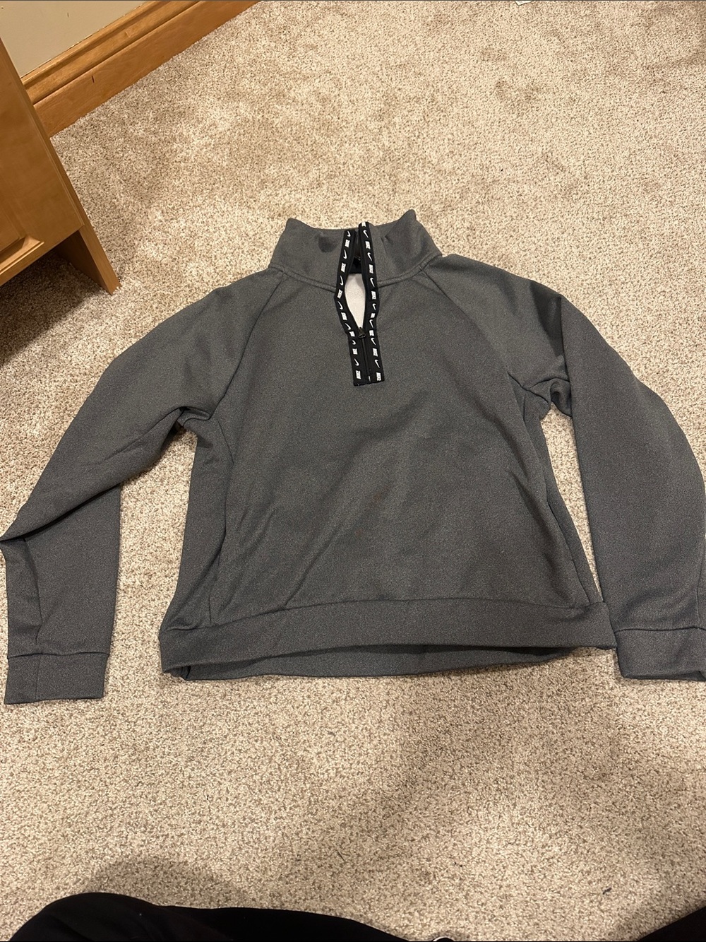 Nike Women’s Gray Quarter-Zip Pullover Top with front pockets
